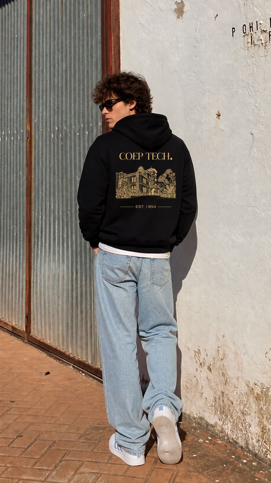 PREMIUM HERITAGE HOODIE